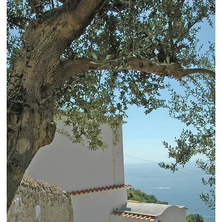 Al Poggio Antico Apartmanhotel