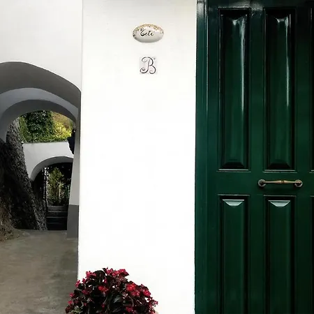Al Poggio Antico Apartmanhotel