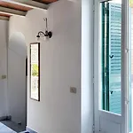 Al Poggio Antico Aparthotel